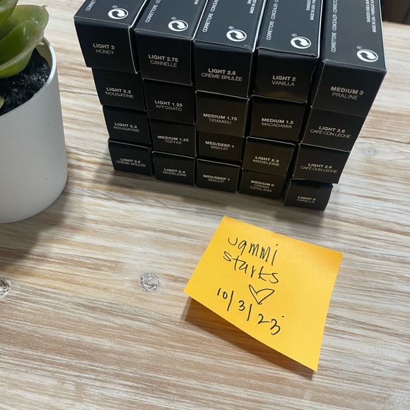 NEW NARS Creamy Concealer NIB Different Shades Available - Picture 2 of 5